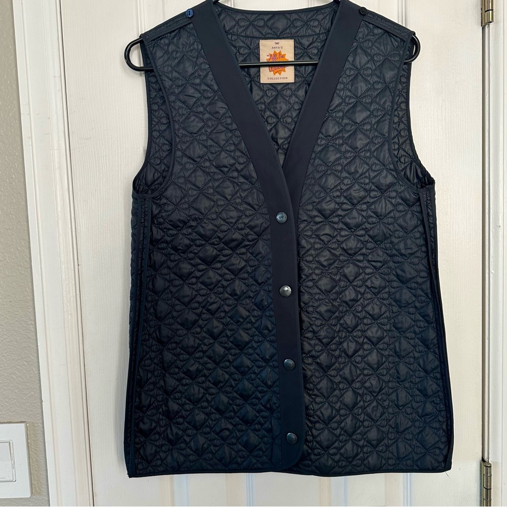 Anya Hindmarch Lightweight Sleeveless Jacket Black Small